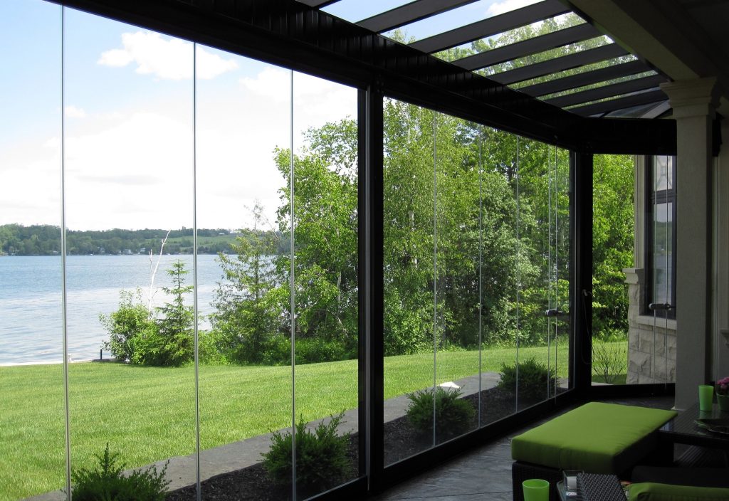 Безрамное остекление в Костроме