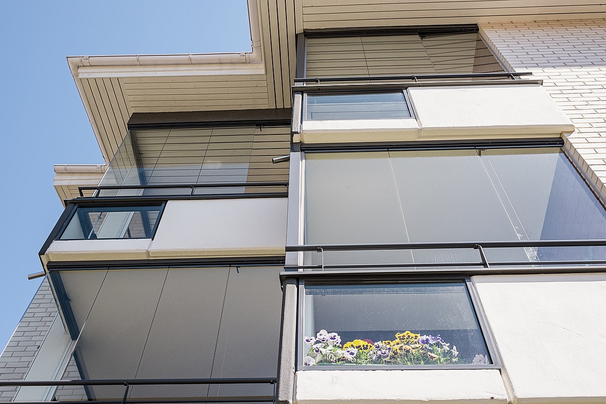 Остекление балконов и лоджий